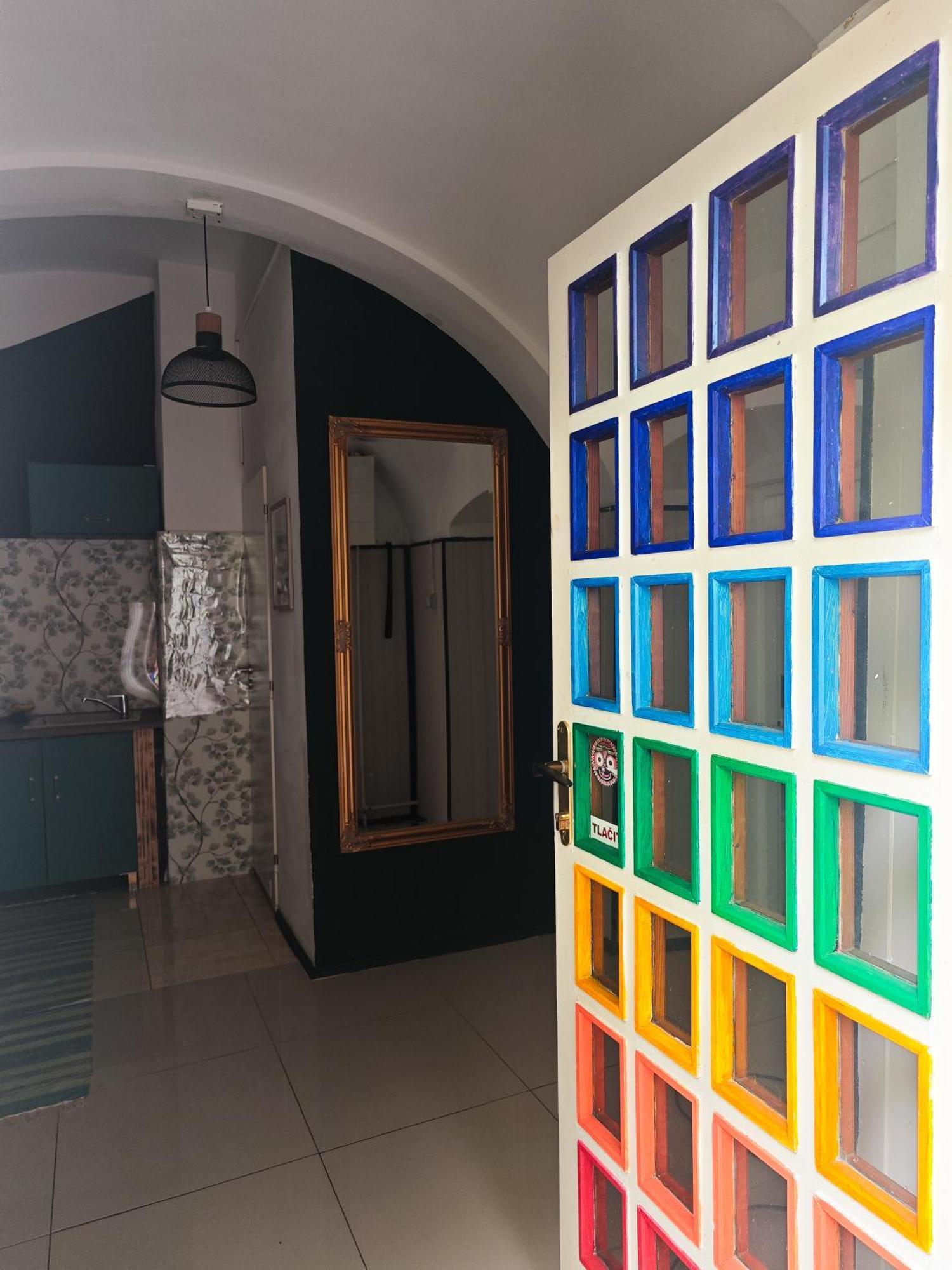 Vintage Room With Garden View Bratislava Exteriör bild